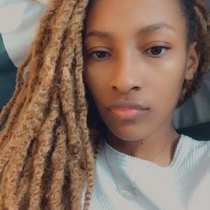 Meet your Posher, Tamaria